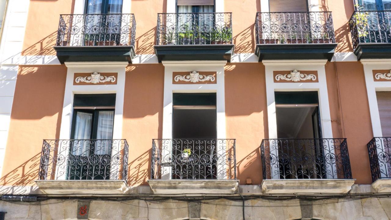 Bonito Y Espacioso Piso En Bilbao. Centro Exterior photo
