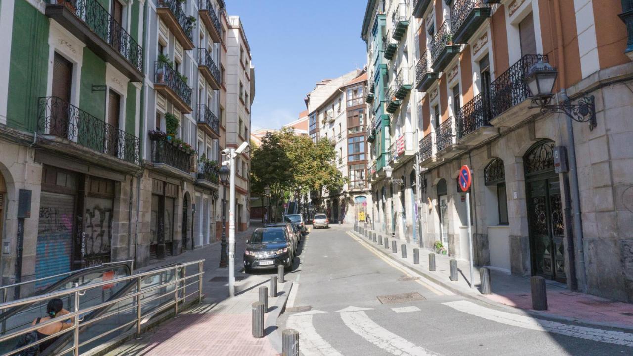 Bonito Y Espacioso Piso En Bilbao. Centro Exterior photo